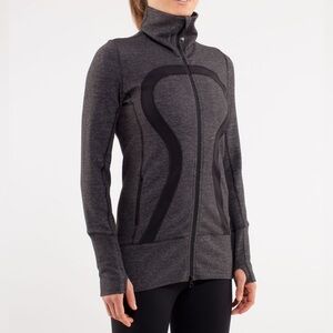 LULULEMON In Stride Athletic Jacket 8 Grey Long ZipUp BBL Athleisure Soft Sport